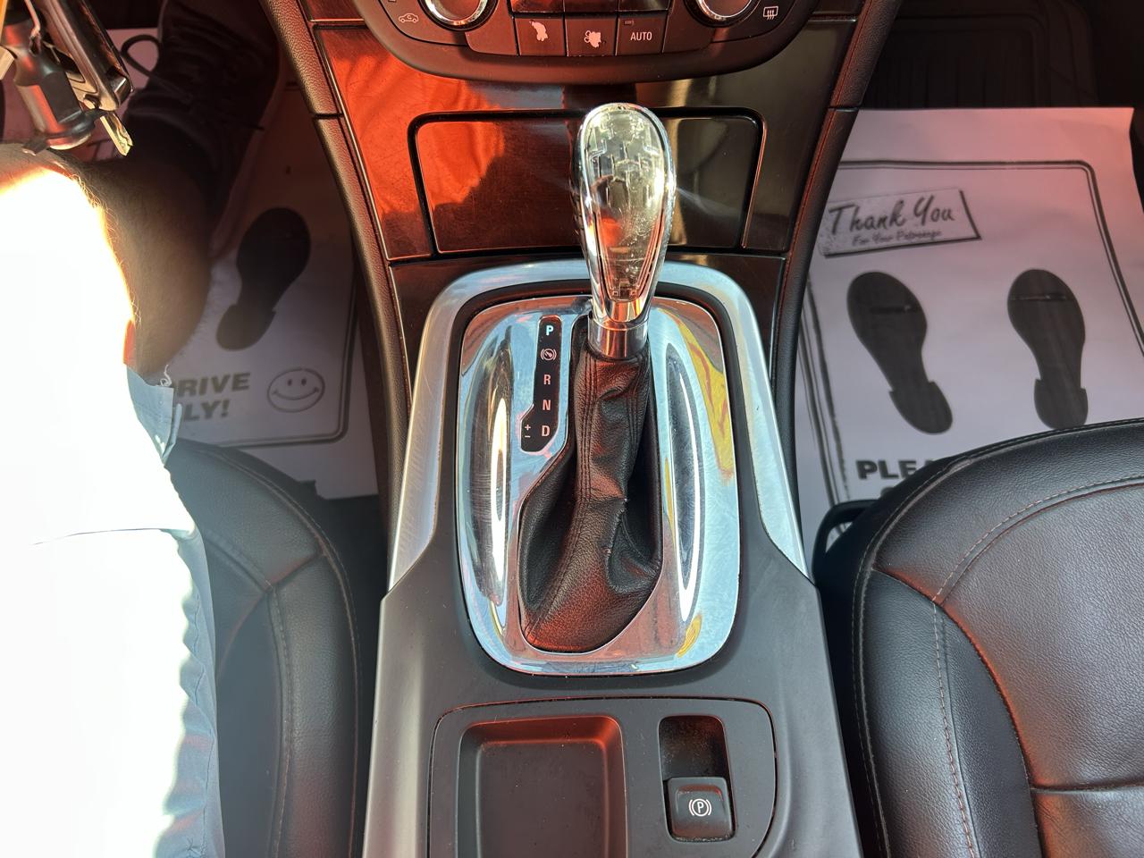 Buick Regal 4dr Sdn CXL RL1 (Russelsheim) *Ltd Avail* 2011