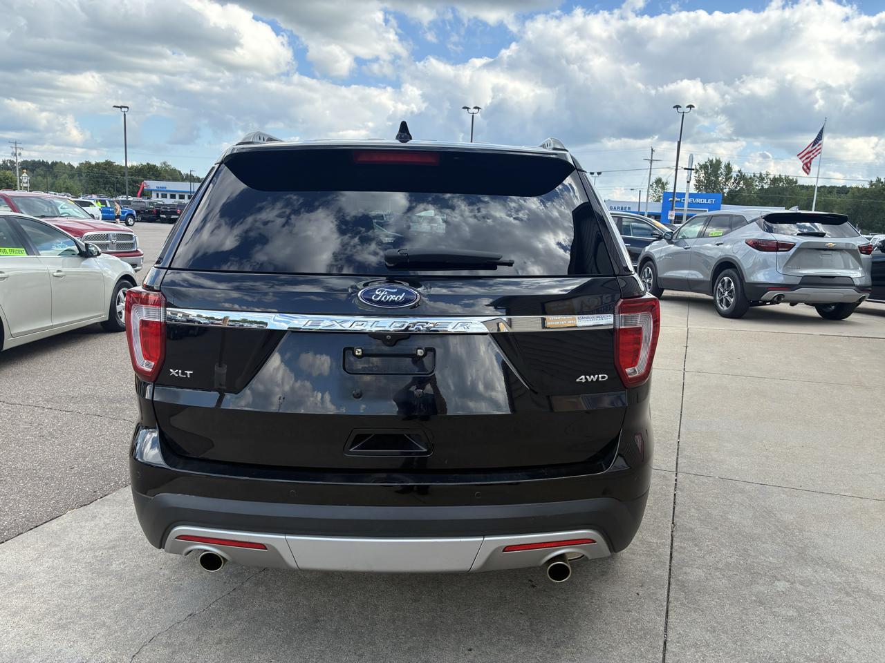 Ford Explorer XLT 4WD 2017