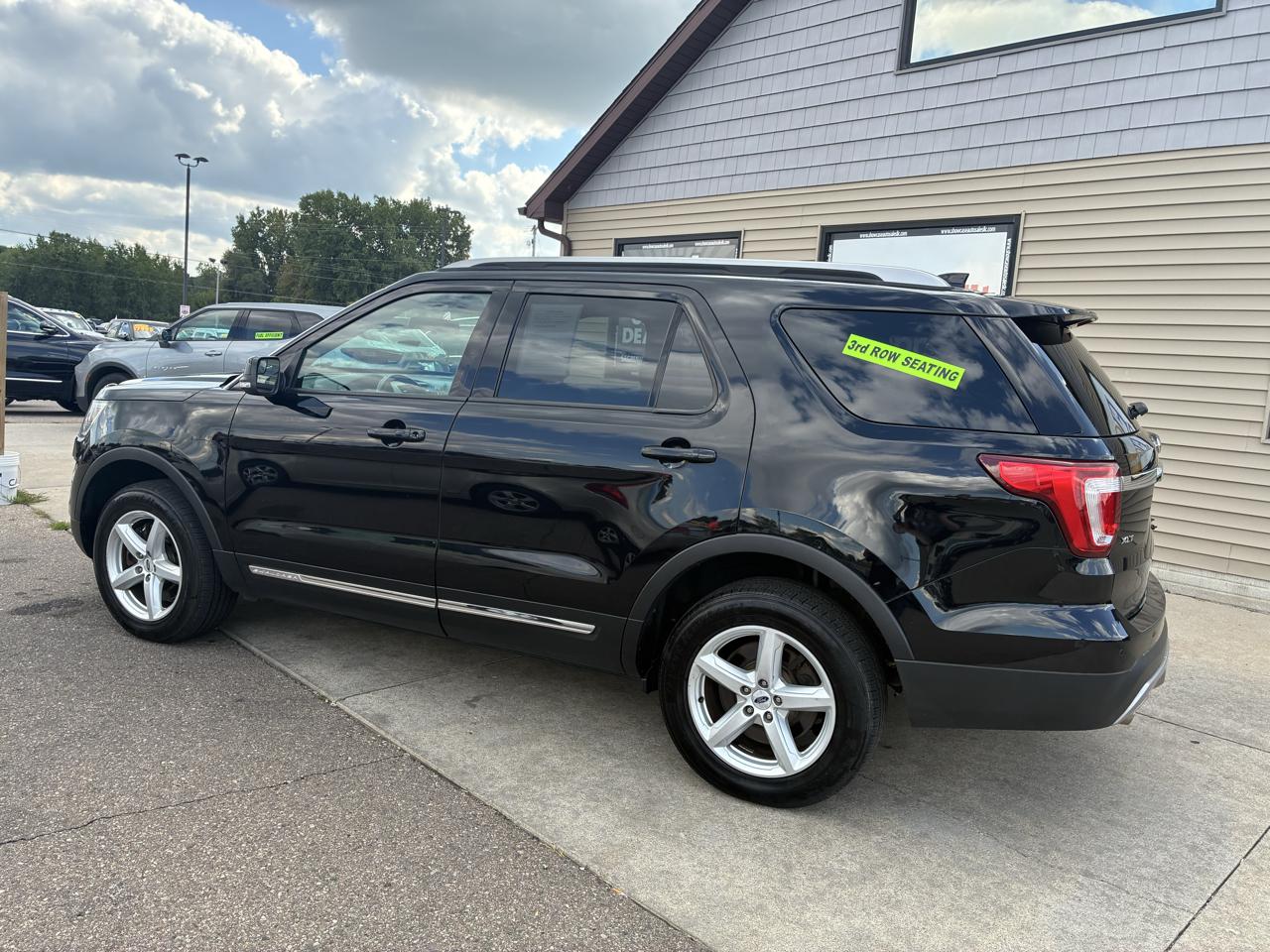Ford Explorer XLT 4WD 2017