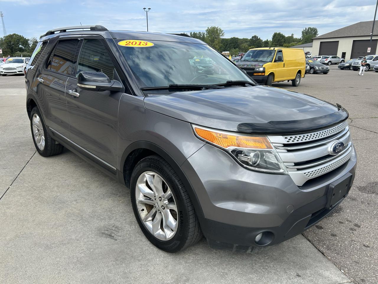 Ford Explorer 4WD 4dr XLT 2013