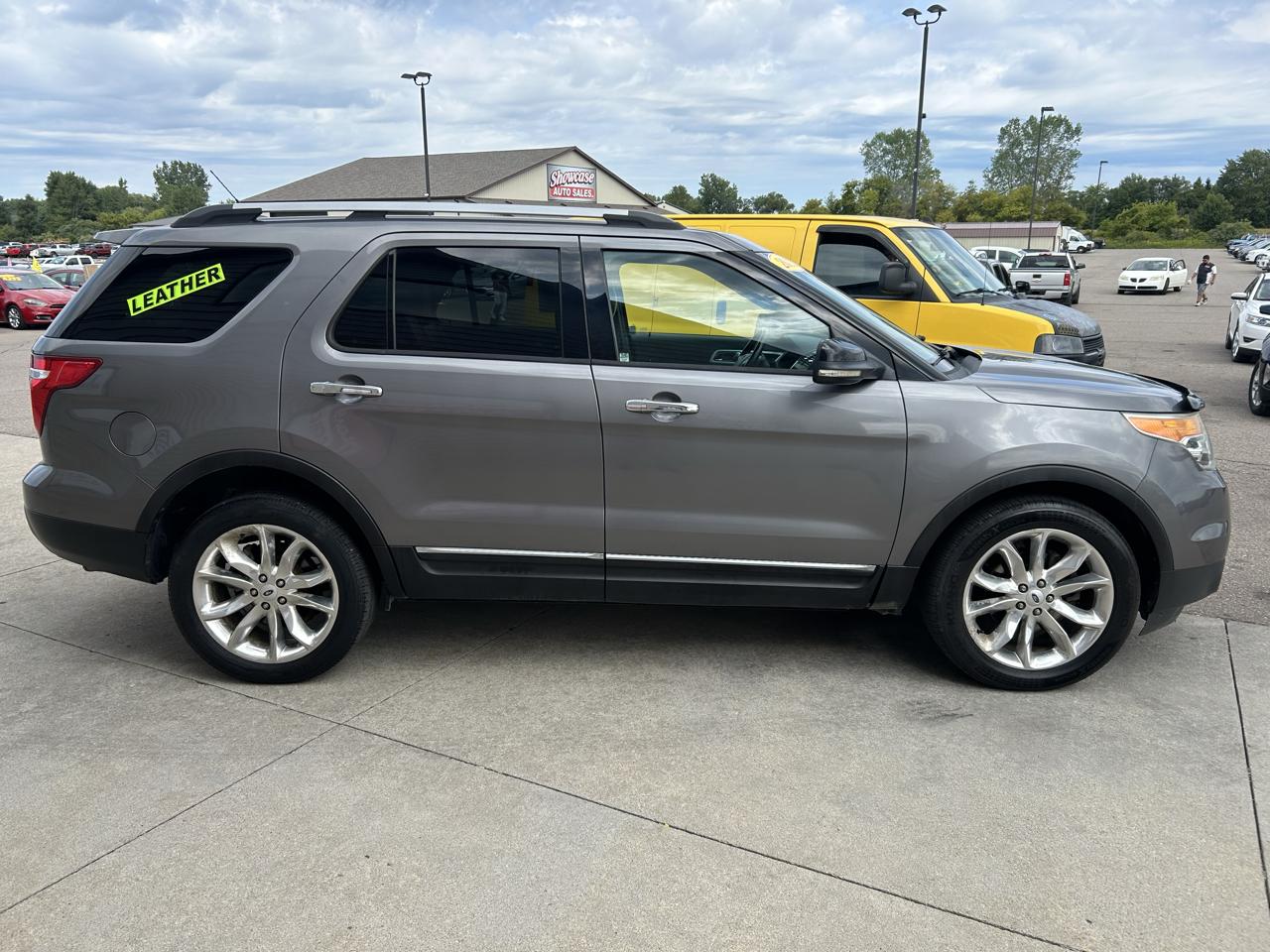 Ford Explorer 4WD 4dr XLT 2013