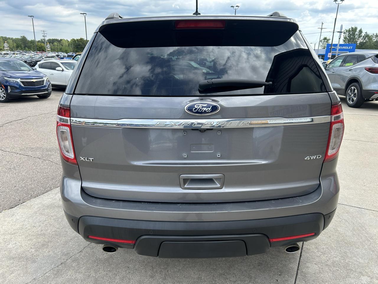 Ford Explorer 4WD 4dr XLT 2013