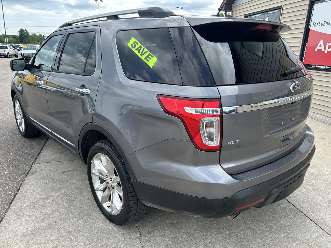 Ford Explorer 4WD 4dr XLT 2013