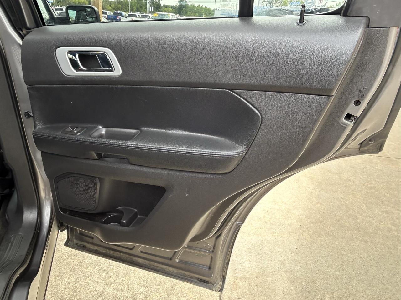 Ford Explorer 4WD 4dr XLT 2013