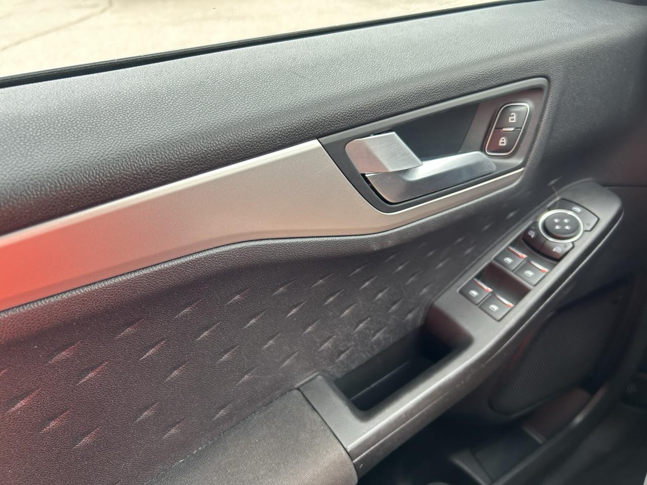 Ford Escape SE FWD 2020