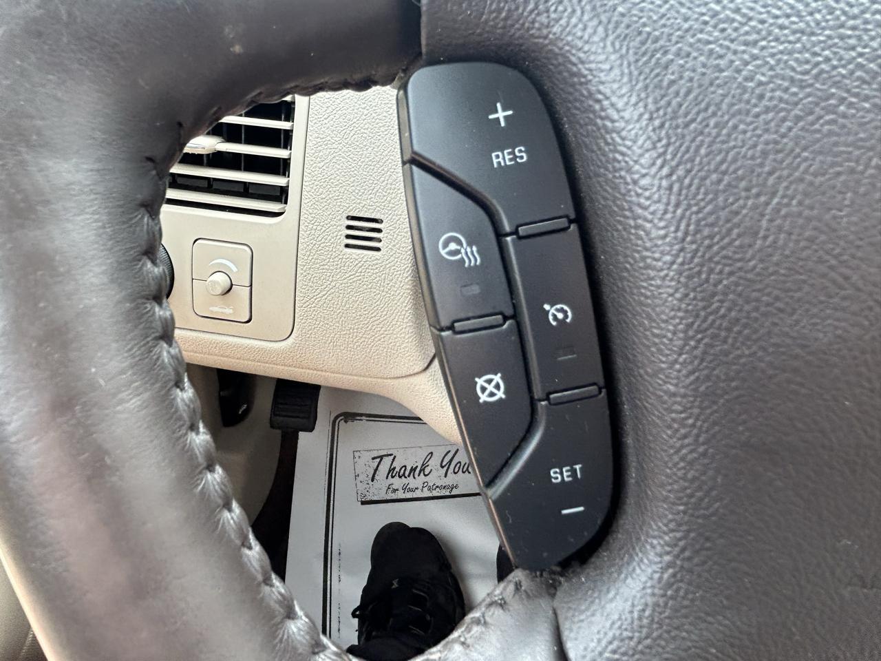 Buick Lucerne 4dr Sdn V6 CXL 2008