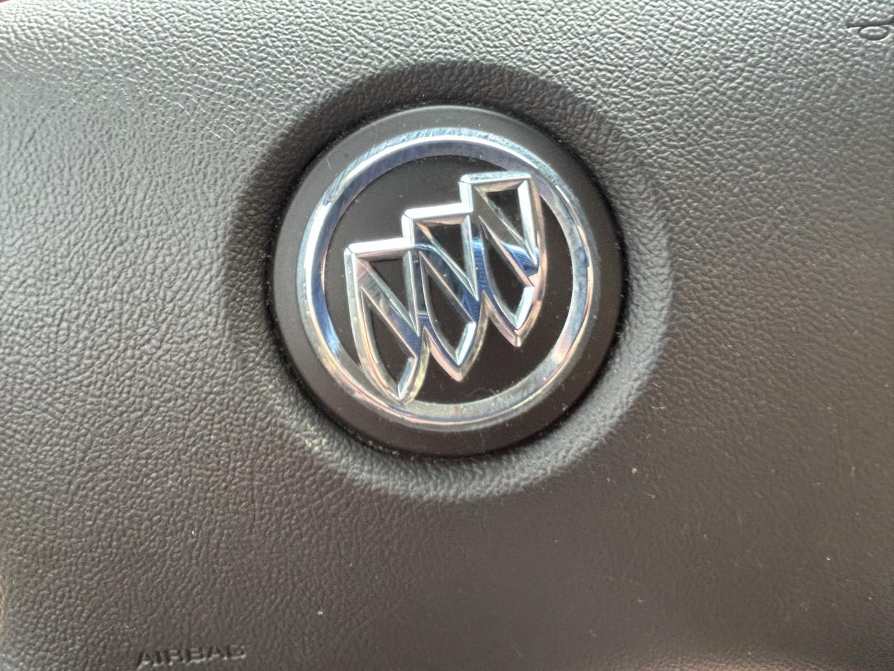 Buick Lucerne 4dr Sdn V6 CXL 2008