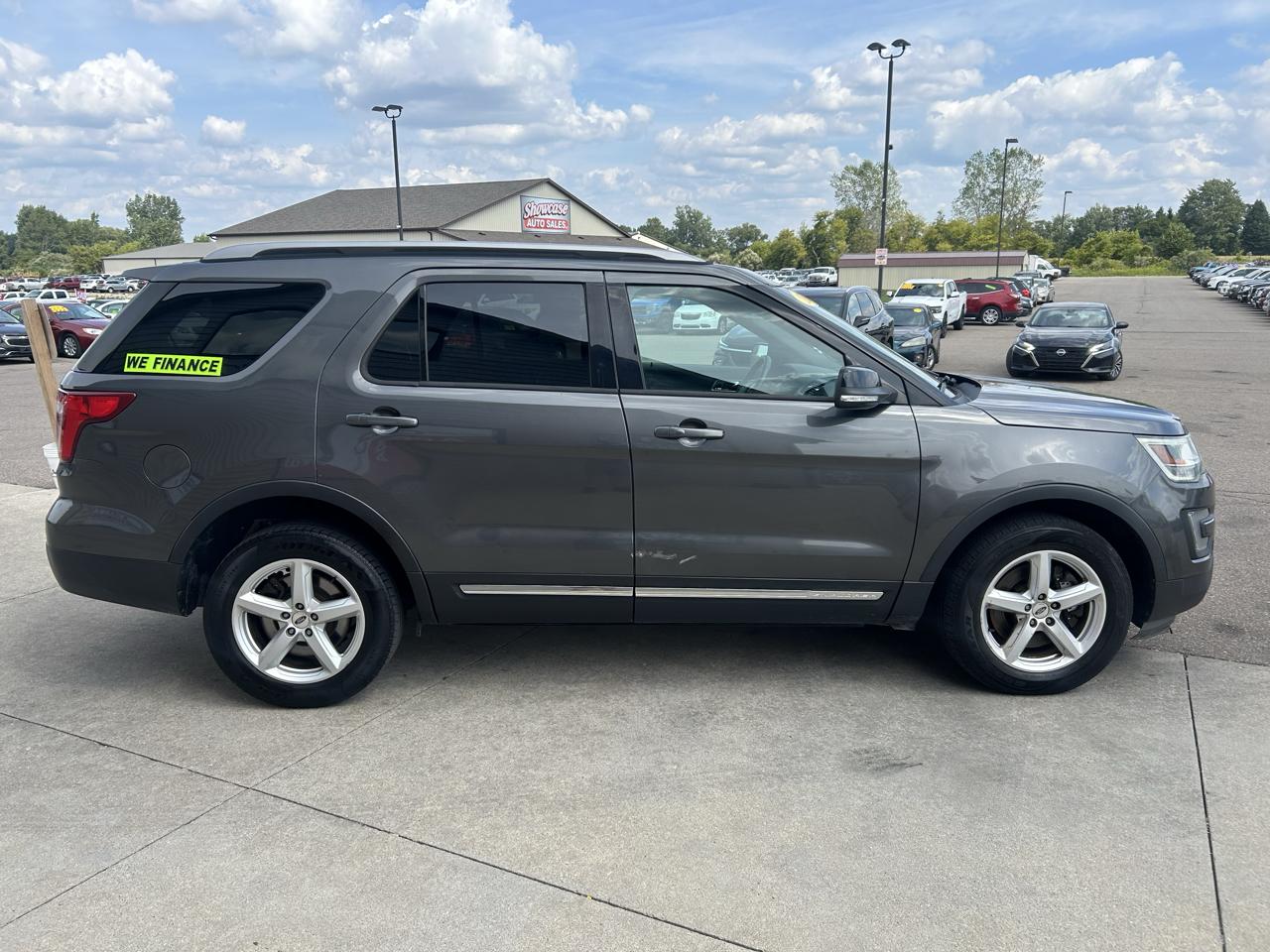 Ford Explorer 4WD 4dr XLT 2016