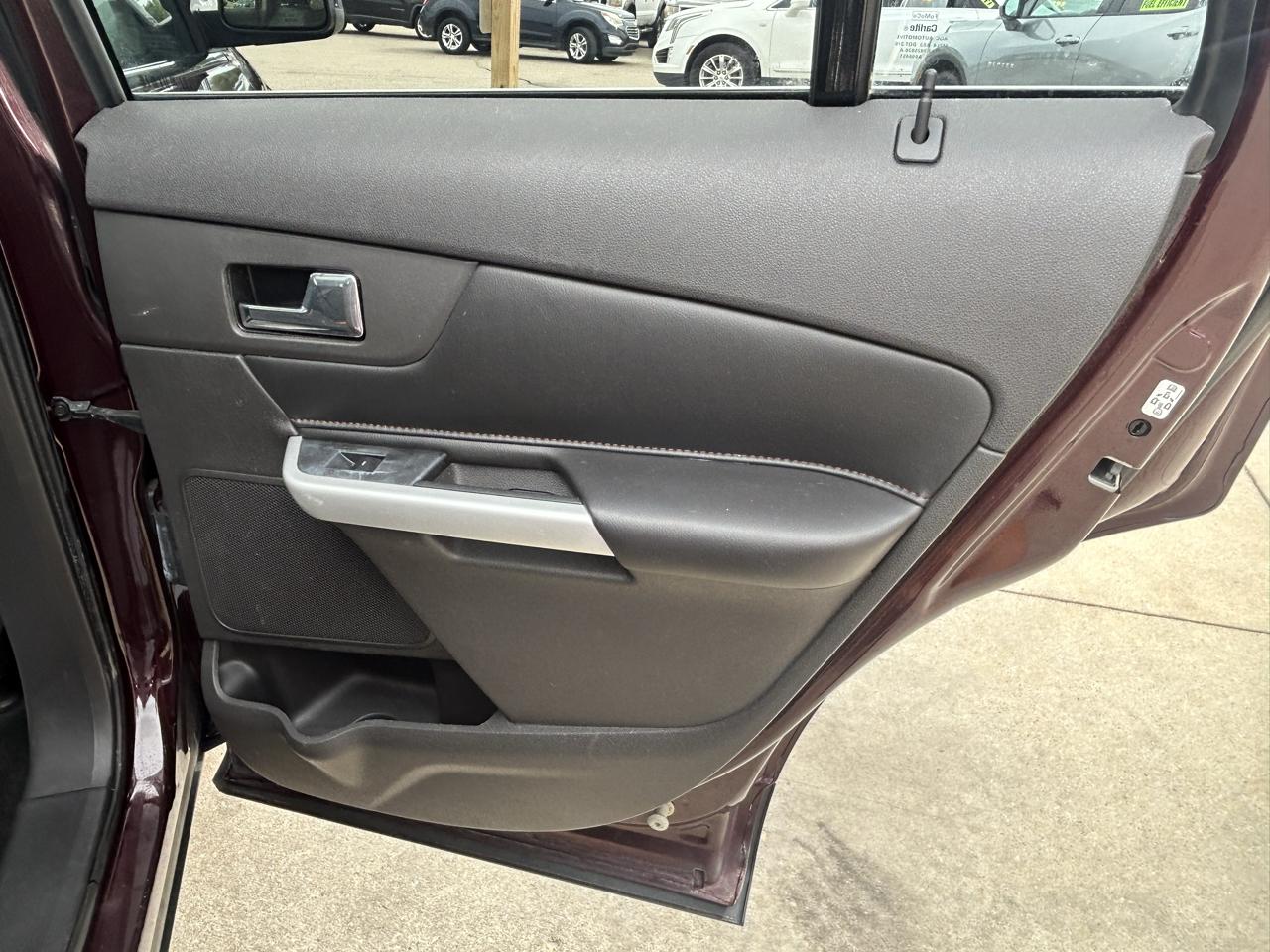 Ford Edge 4dr Limited FWD 2011