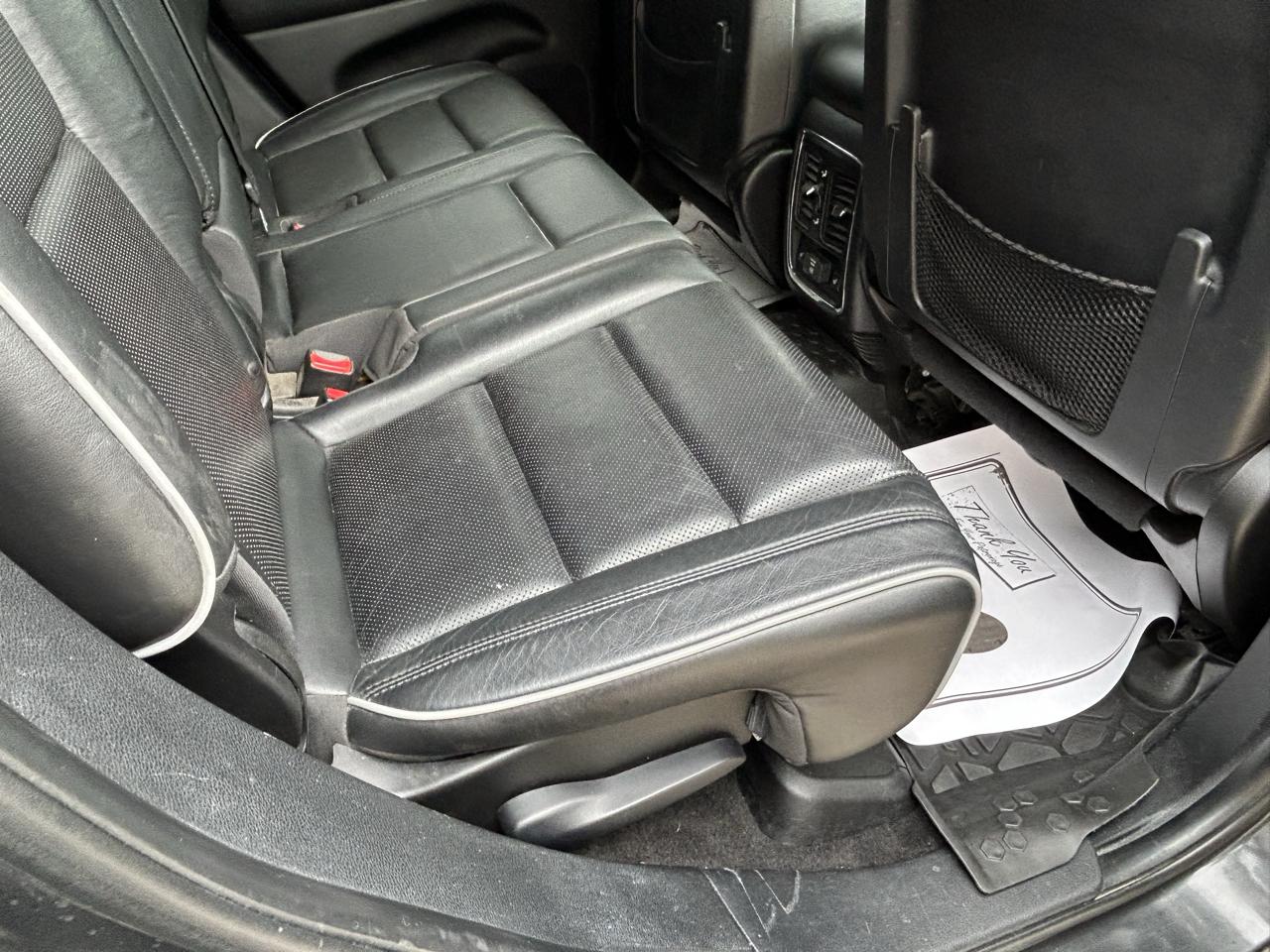 Jeep Grand Cherokee 4WD 4dr Overland 2011