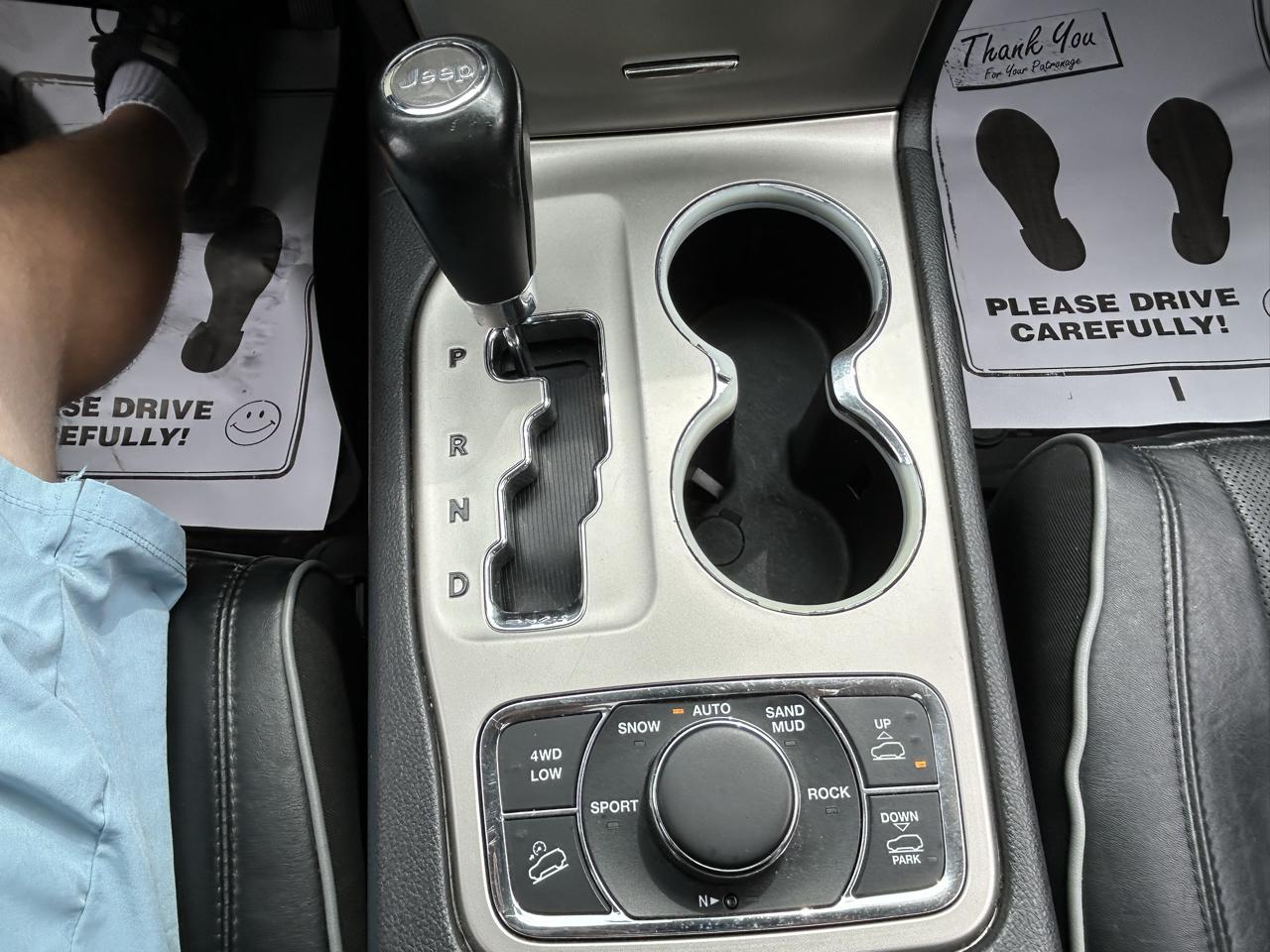 Jeep Grand Cherokee 4WD 4dr Overland 2011