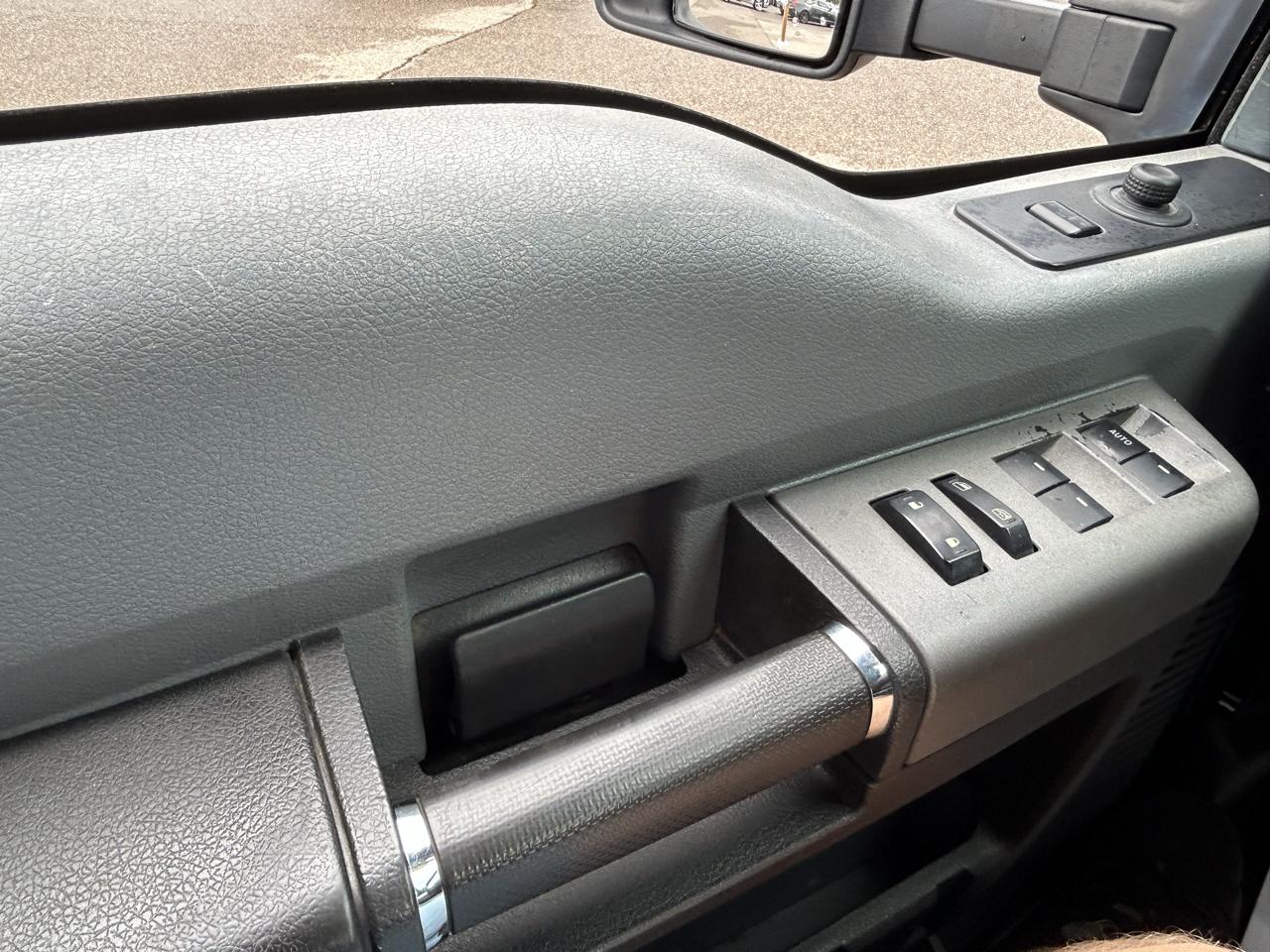 Ford Super Duty F-350 SRW 4WD Crew Cab 156" King Ranch 2011