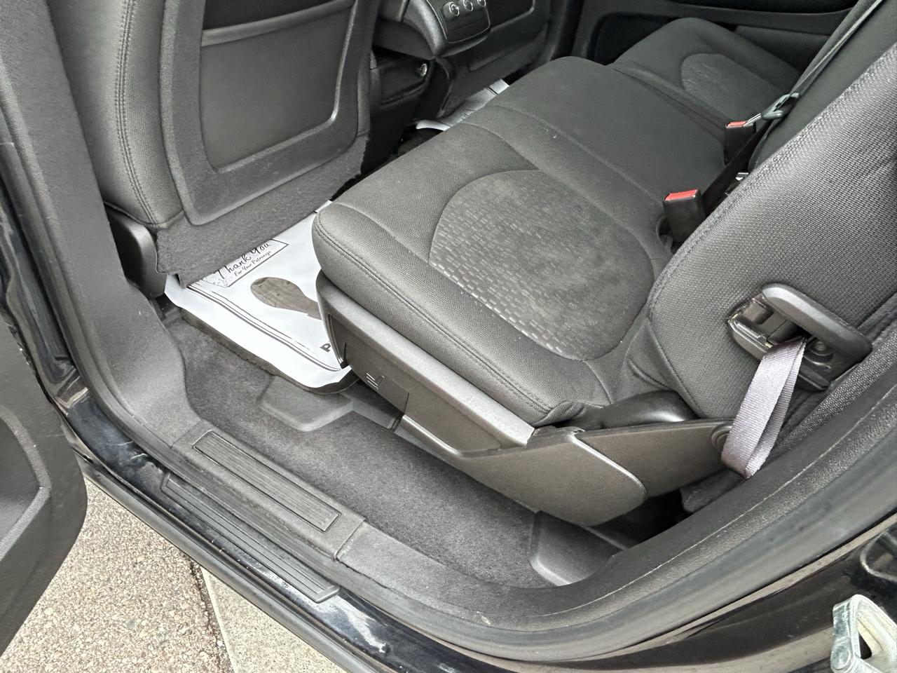 GMC Acadia AWD 4dr SLE 2012