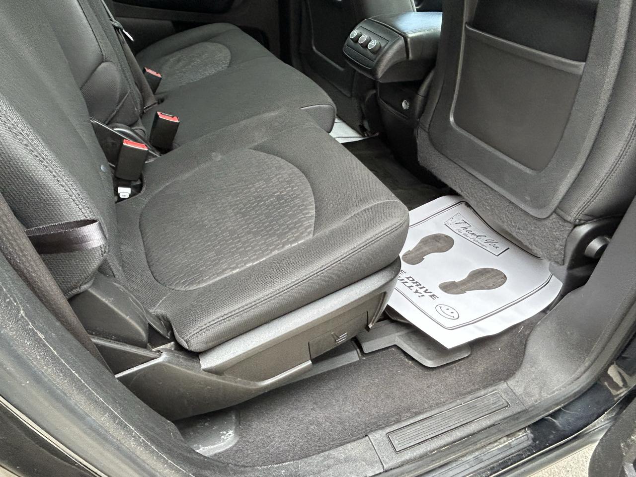 GMC Acadia AWD 4dr SLE 2012