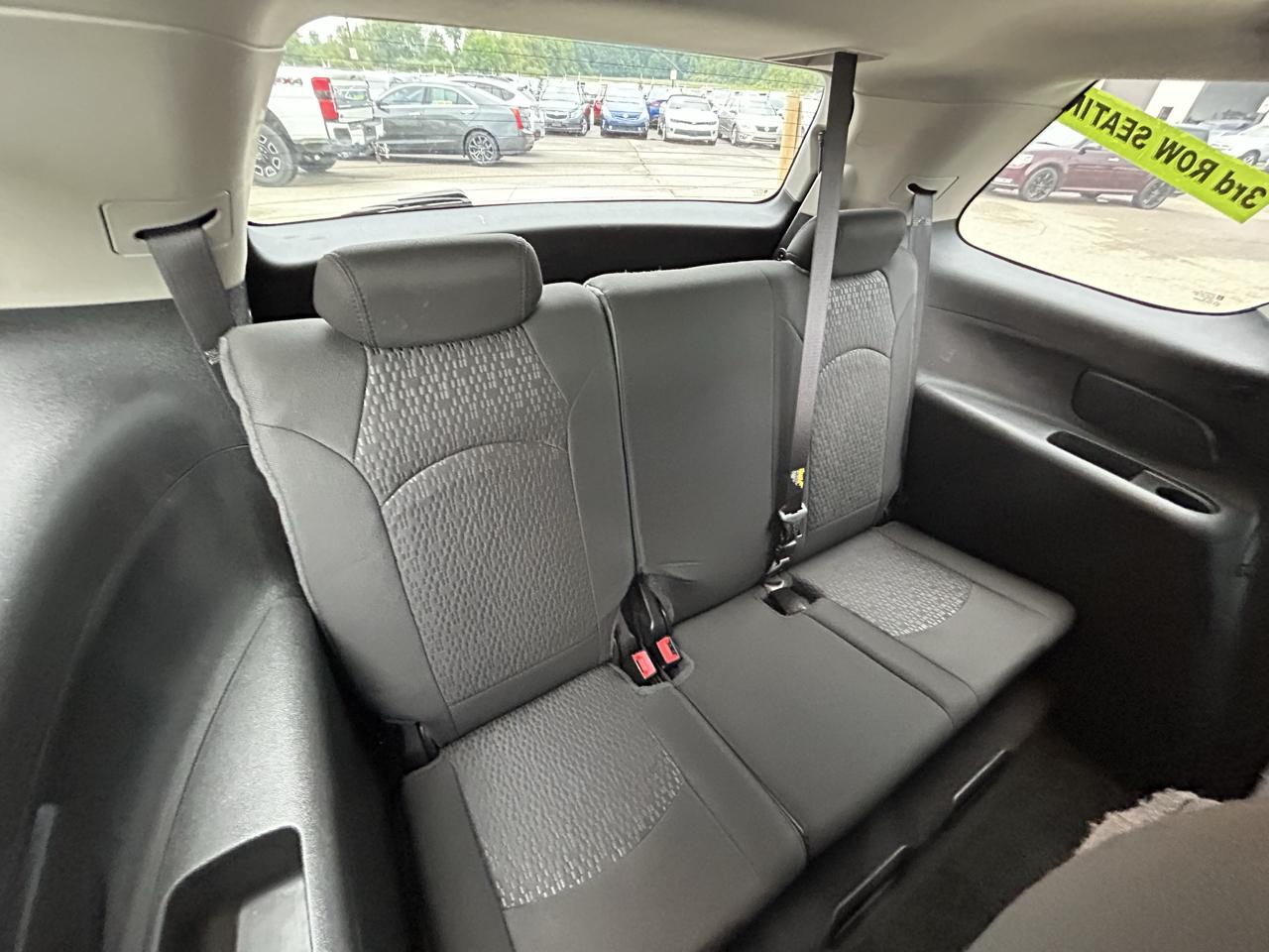 GMC Acadia AWD 4dr SLE 2012