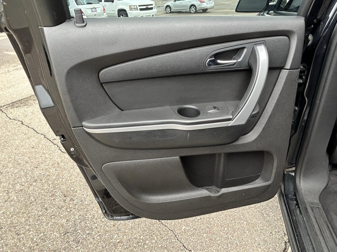 GMC Acadia AWD 4dr SLE 2012
