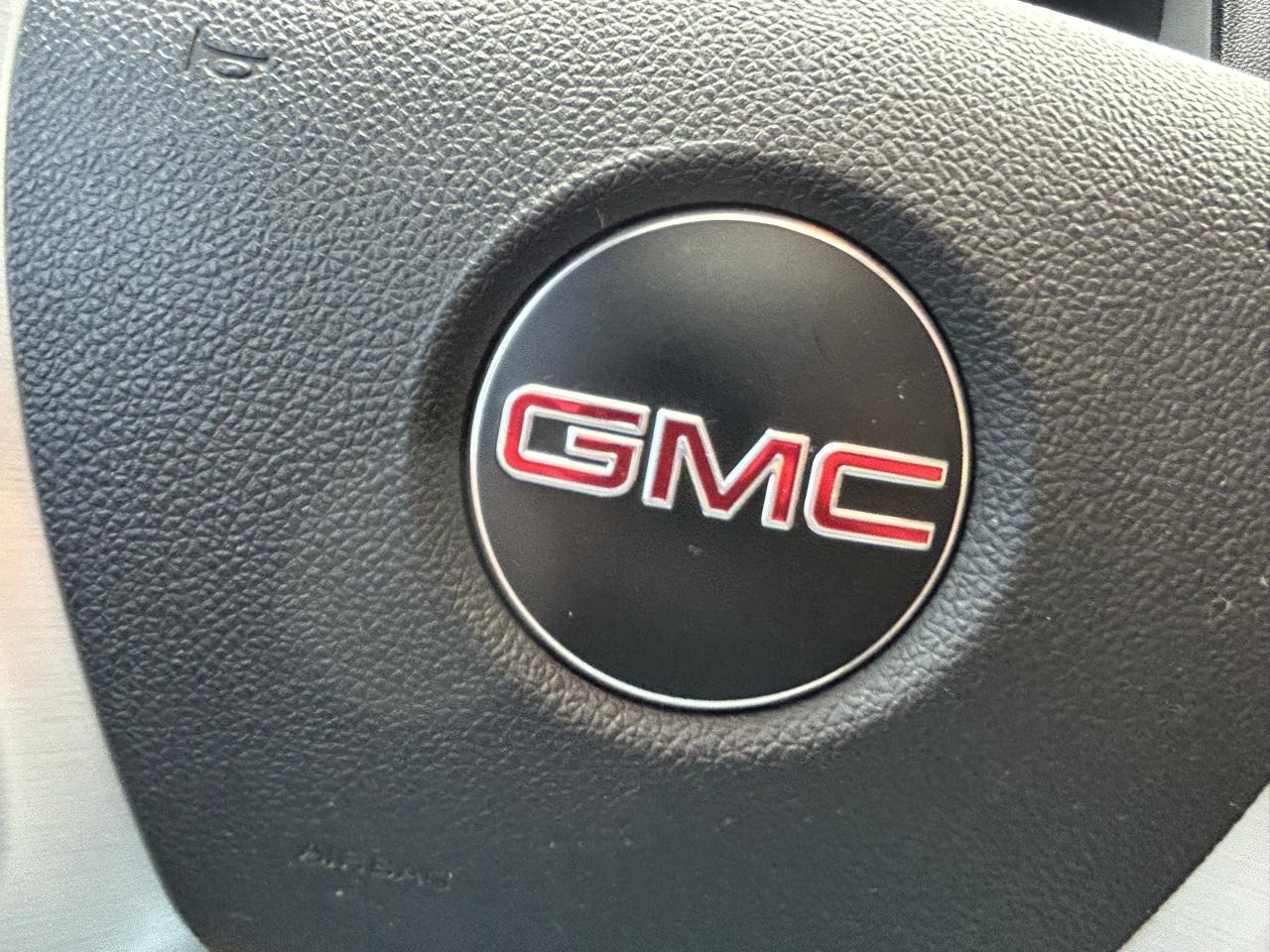 GMC Acadia AWD 4dr SLE 2012
