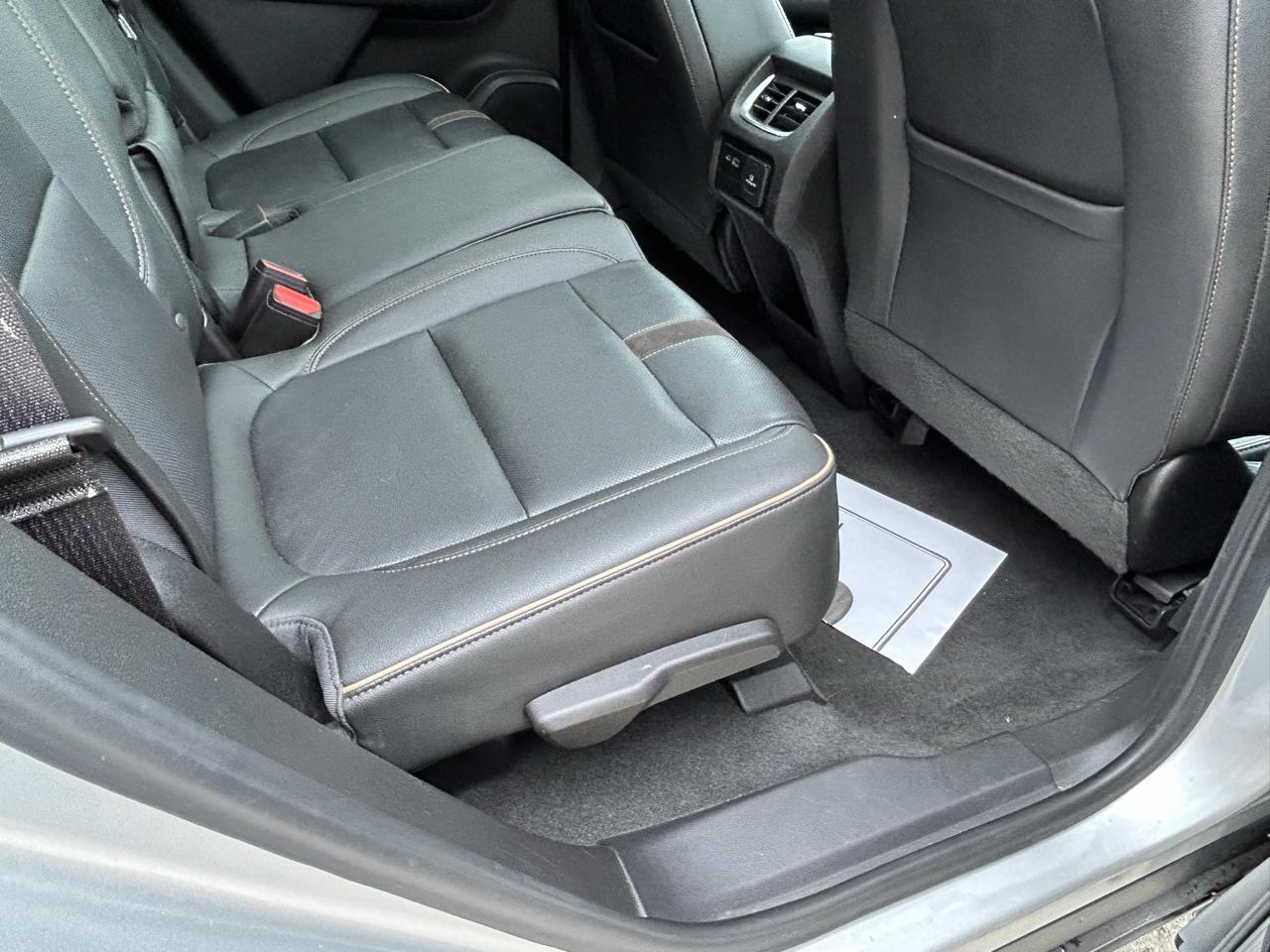 Chevrolet Blazer FWD 4dr Premier 2019