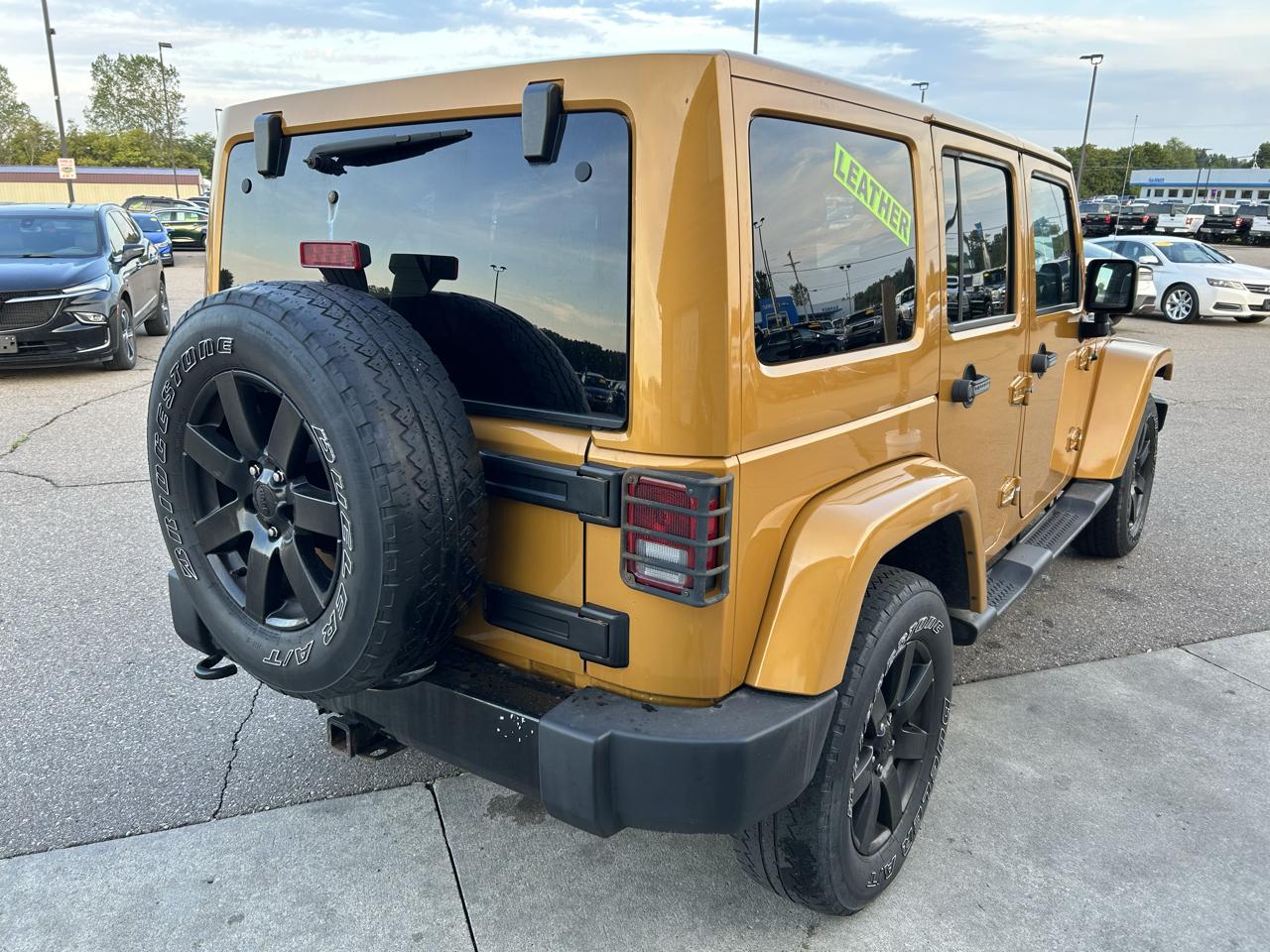 Jeep Wrangler Unlimited 4WD 4dr Altitude 2014