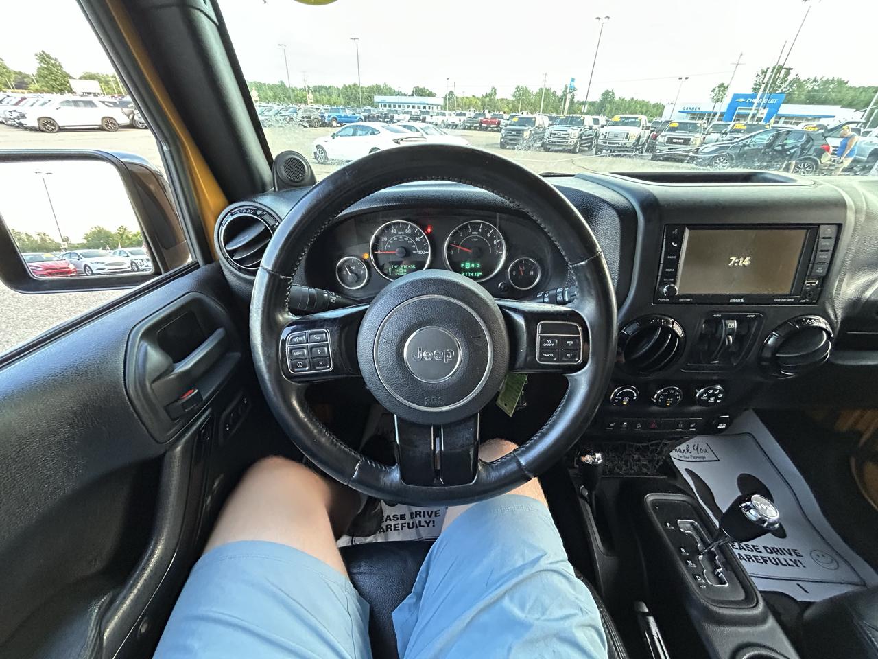 Jeep Wrangler Unlimited 4WD 4dr Altitude 2014