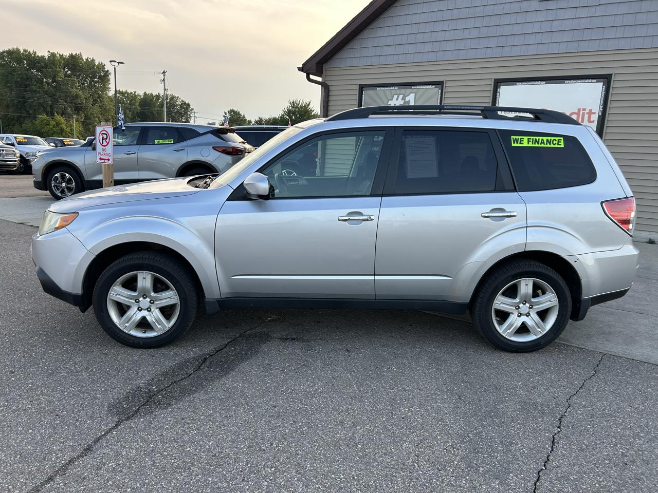 Subaru Forester 4dr Auto 2.5X Premium w/All-Weather Pkg 2010