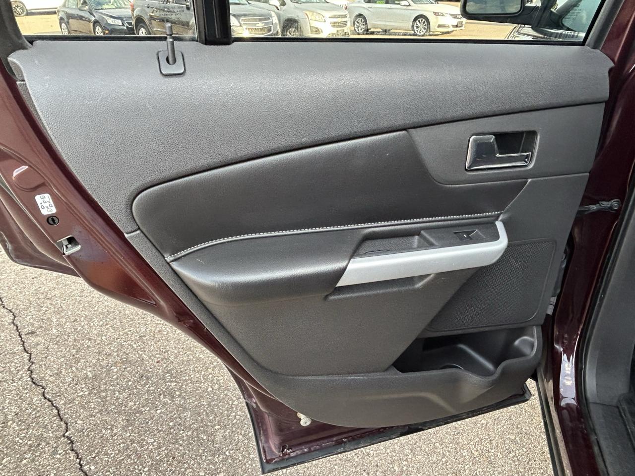 Ford Edge 4dr SE FWD 2011