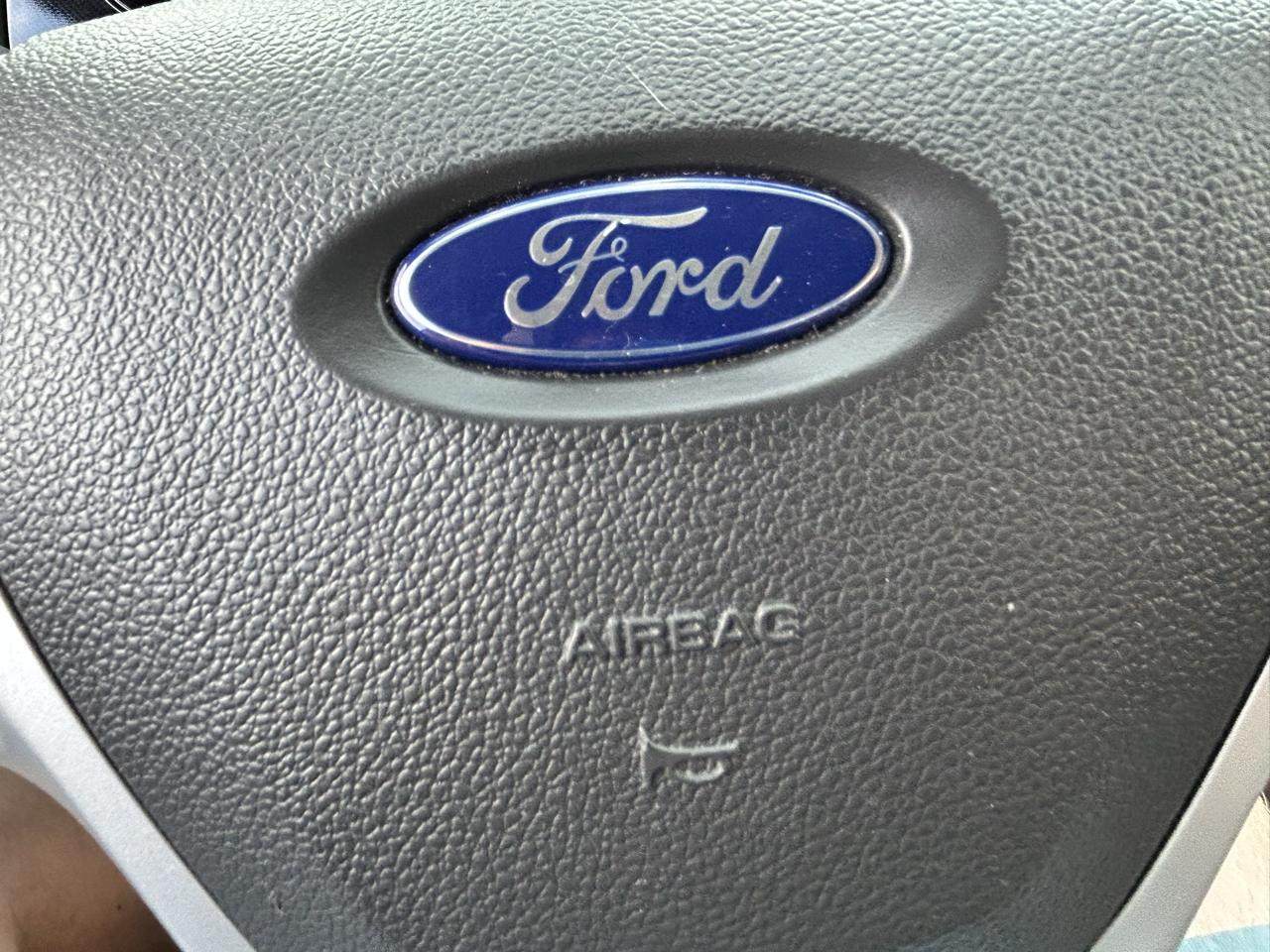 Ford Edge 4dr SE FWD 2011