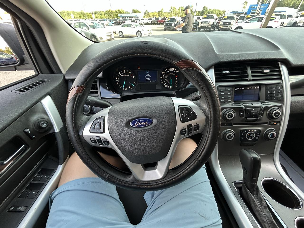 Ford Edge 4dr SE FWD 2011