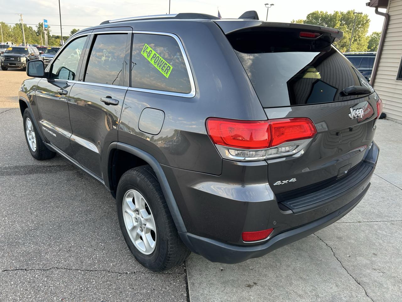 Jeep Grand Cherokee 4WD 4dr Laredo 2016