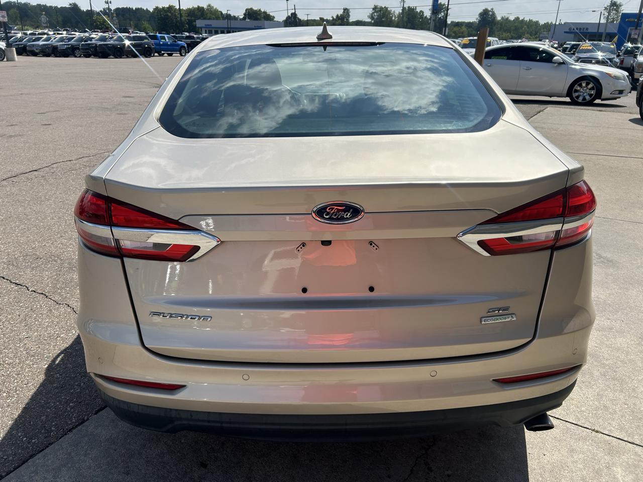 Ford Fusion SE FWD 2019