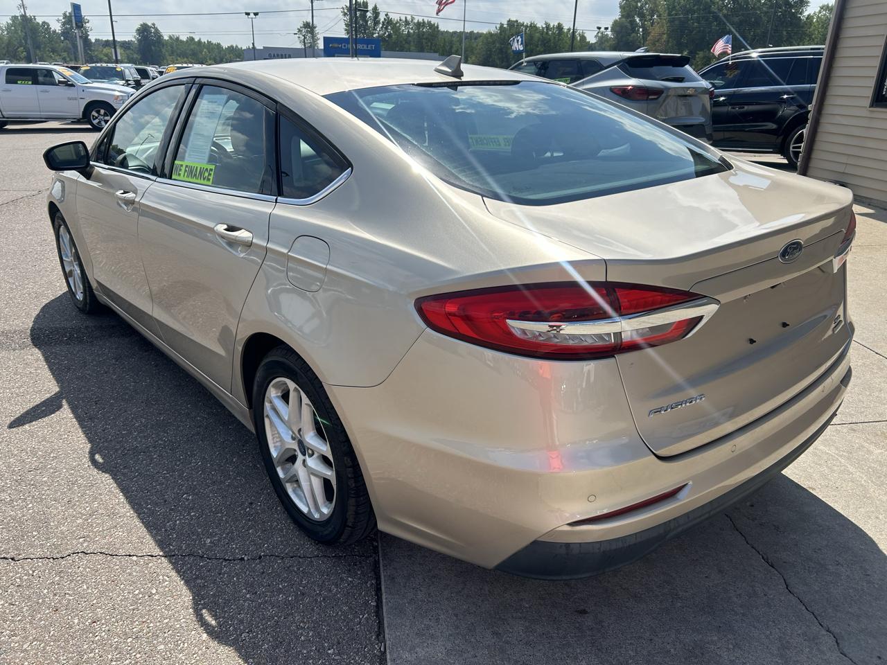Ford Fusion SE FWD 2019