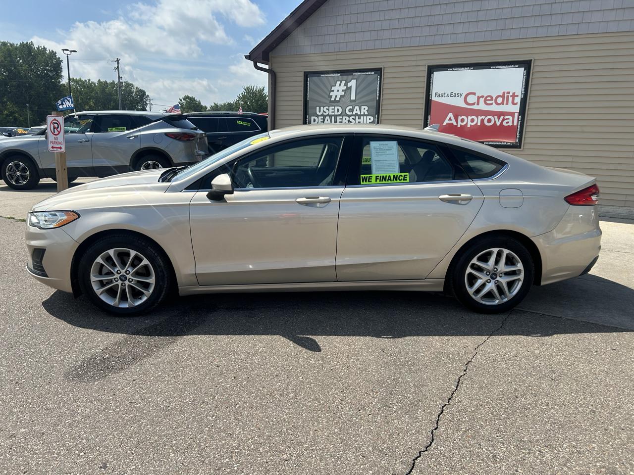 Ford Fusion SE FWD 2019