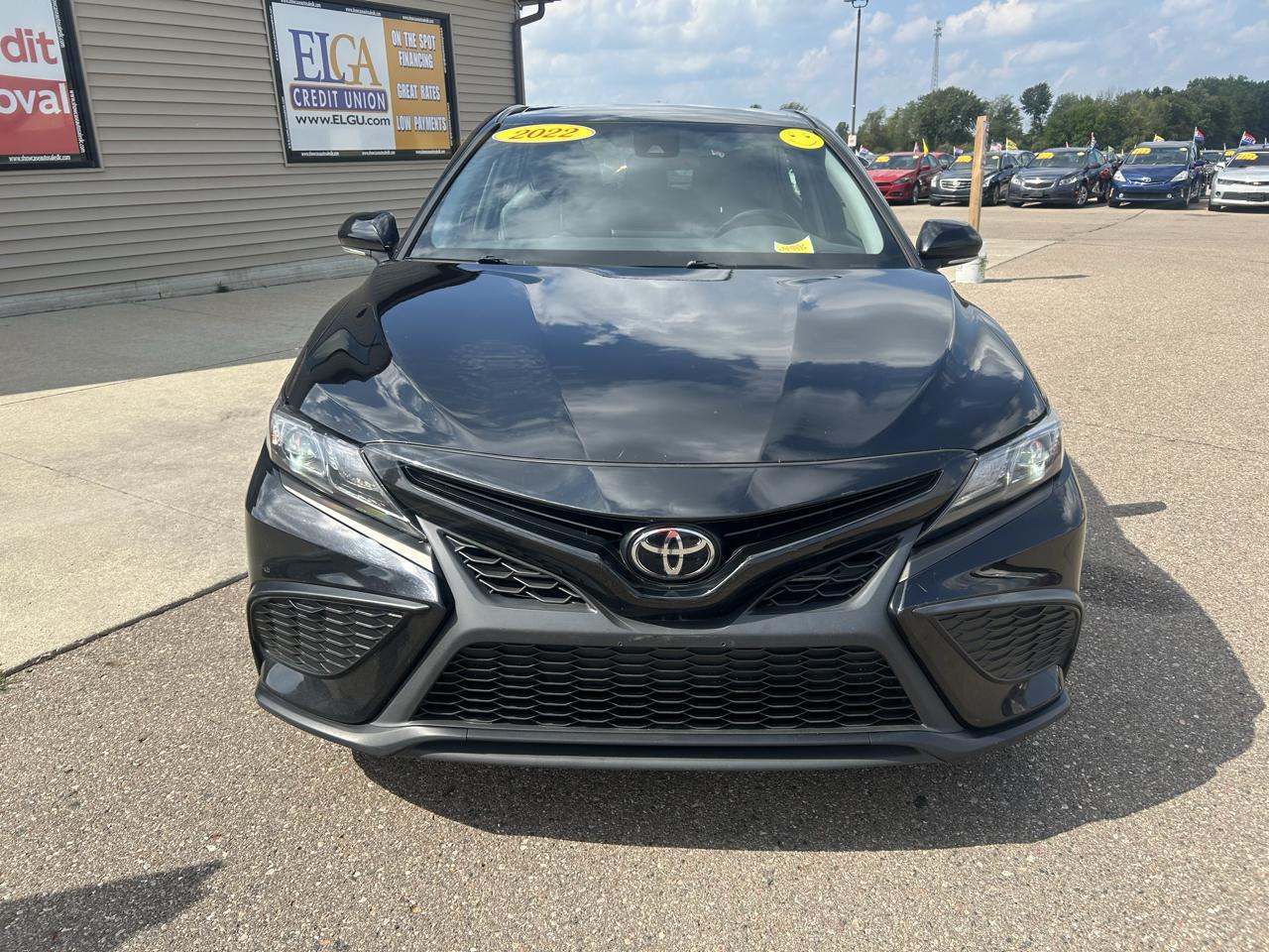 Toyota Camry SE Auto (Natl) 2022