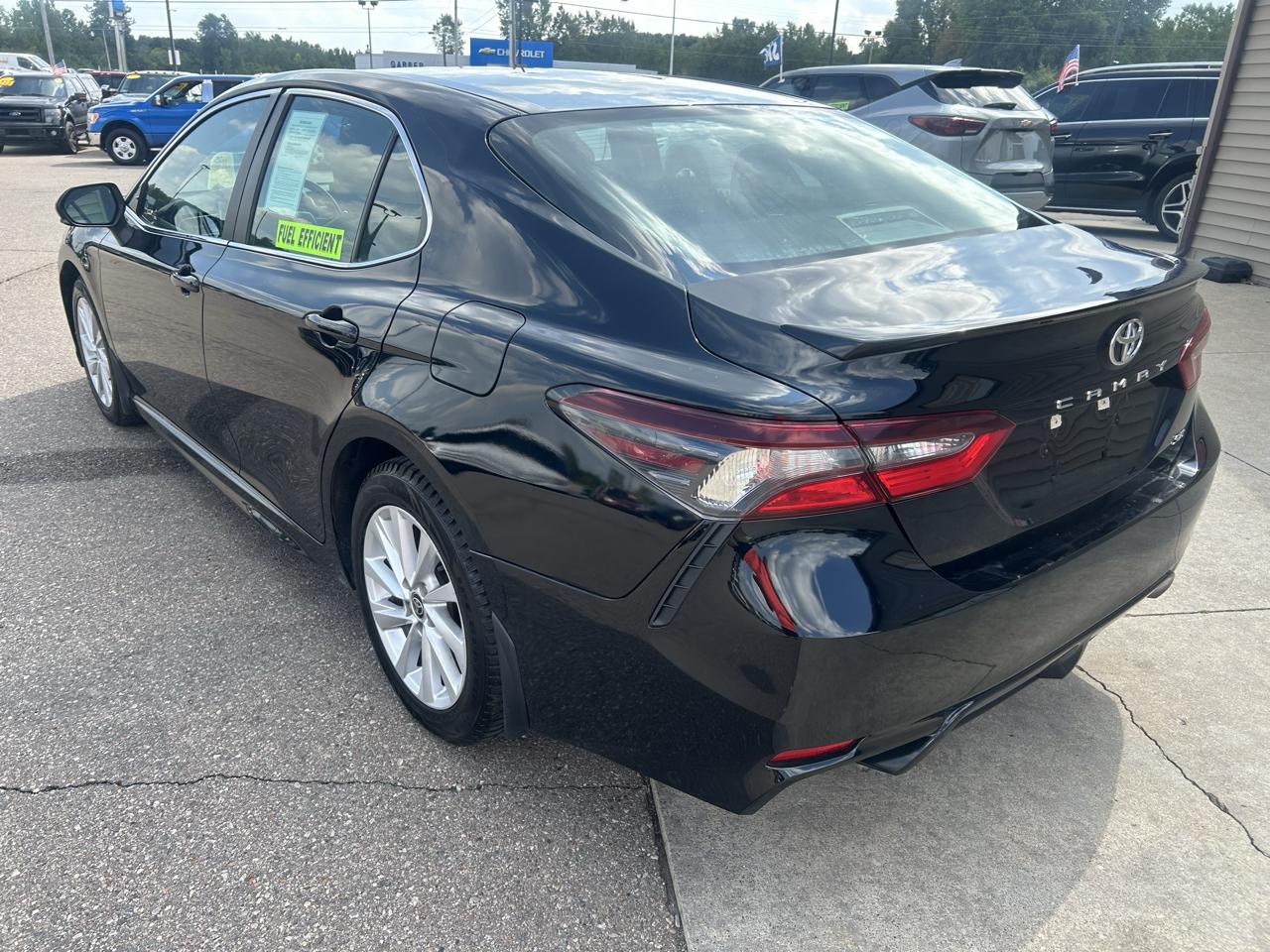 Toyota Camry SE Auto (Natl) 2022