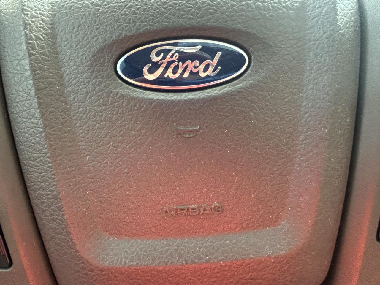 Ford F-150 4WD SuperCrew 145" Lariat 2013