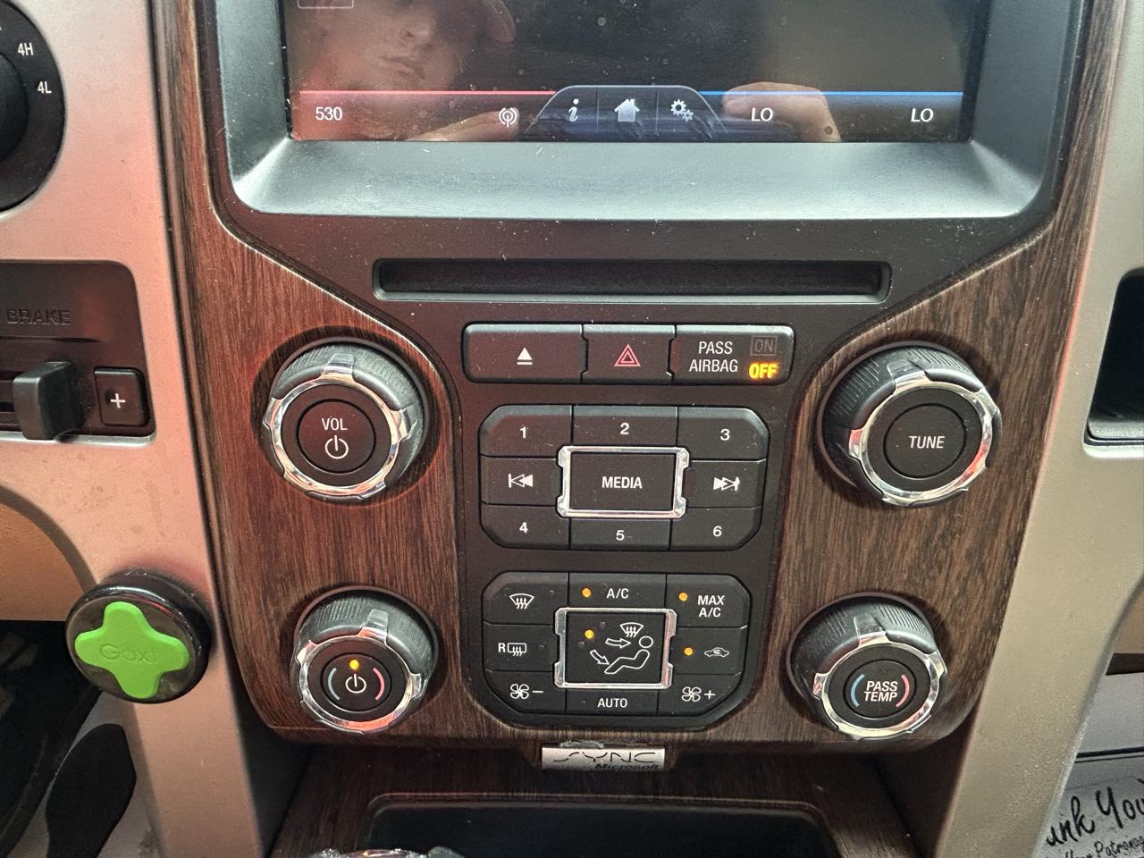 Ford F-150 4WD SuperCrew 145" Lariat 2013