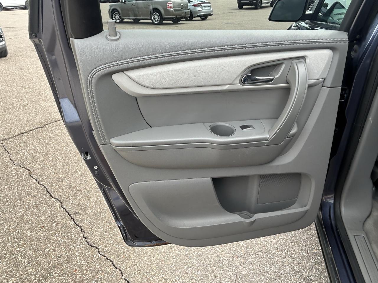 Chevrolet Traverse FWD 4dr LS 2013
