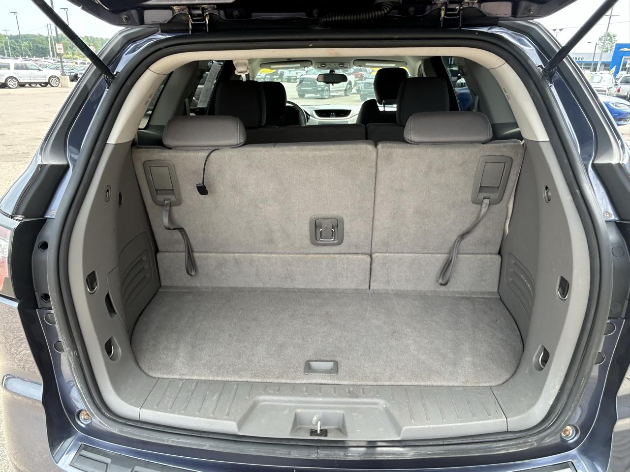 Chevrolet Traverse FWD 4dr LS 2013