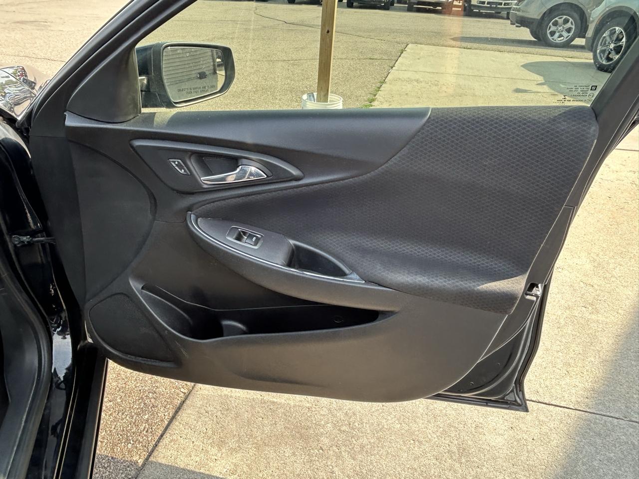 Chevrolet Malibu 4dr Sdn LT 2020