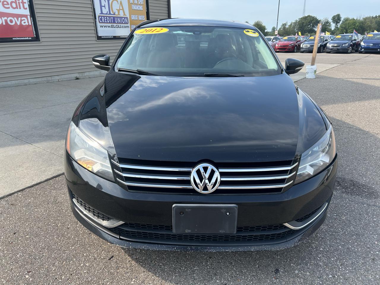 Volkswagen Passat 4dr Sdn 2.5L Auto SE PZEV 2012
