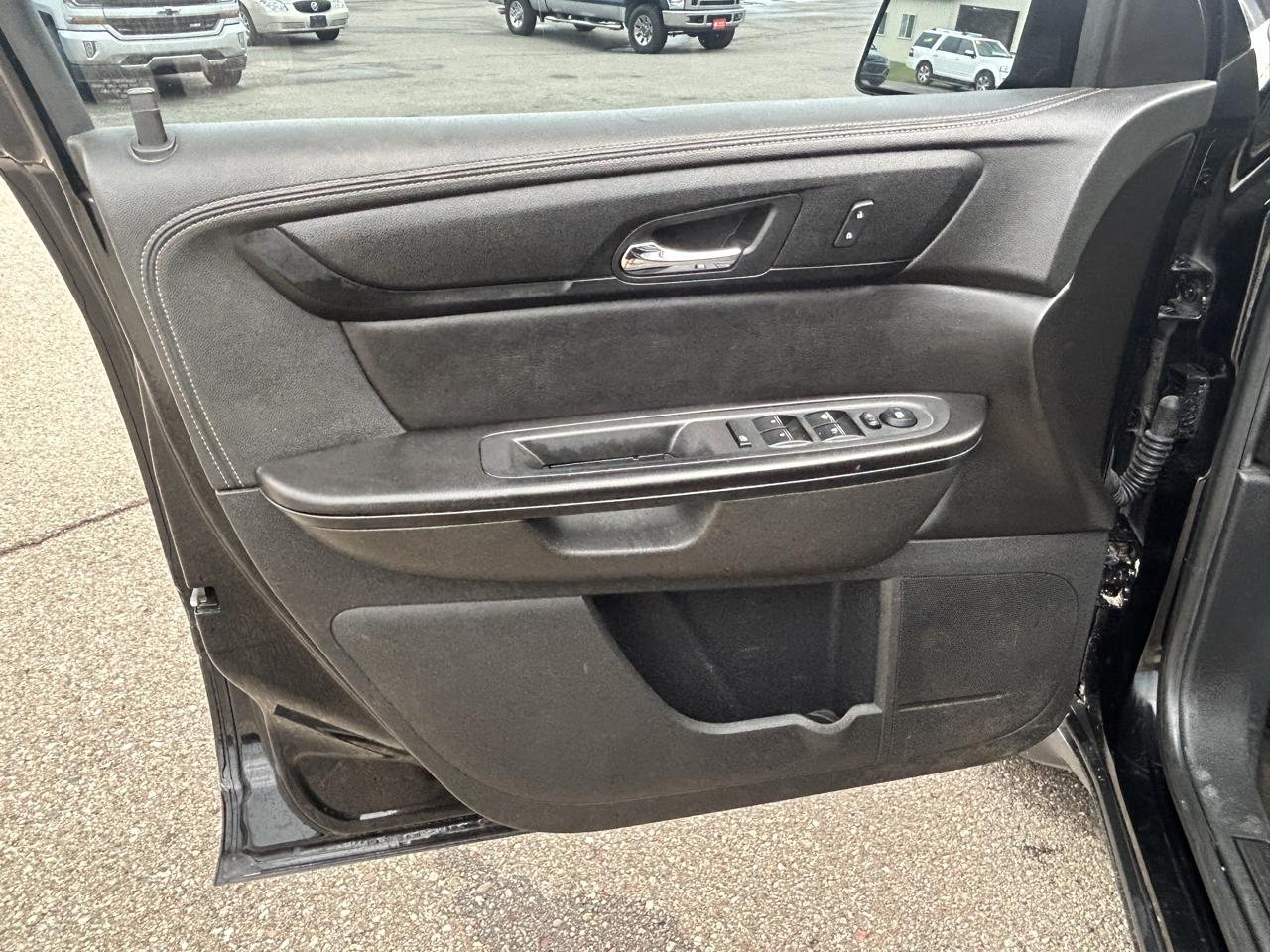 Chevrolet Traverse AWD 4dr LT w/1LT 2017
