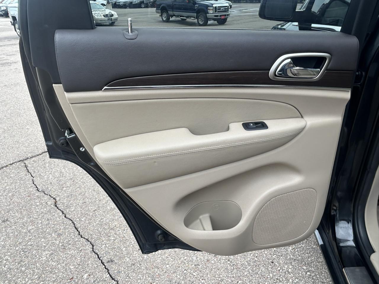 Jeep Grand Cherokee 4WD 4dr Overland 2014