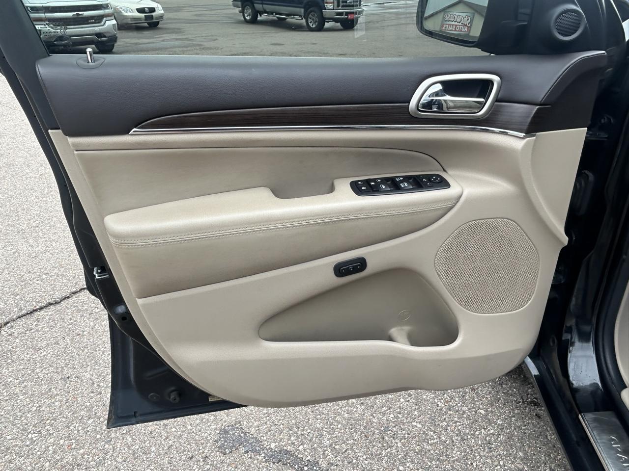 Jeep Grand Cherokee 4WD 4dr Overland 2014