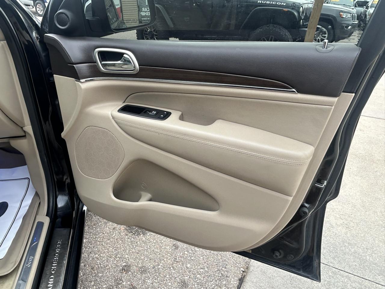 Jeep Grand Cherokee 4WD 4dr Overland 2014