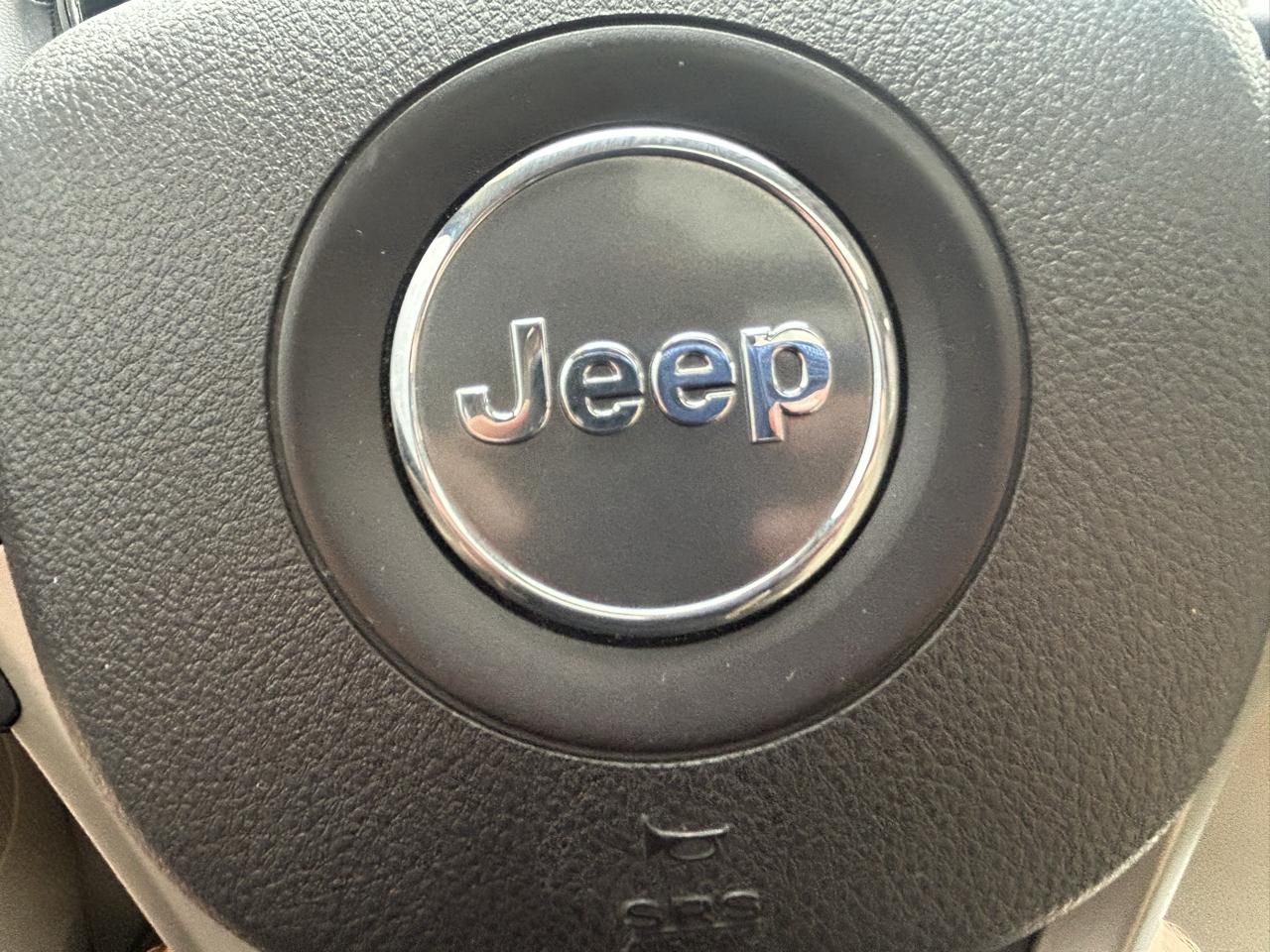 Jeep Grand Cherokee 4WD 4dr Overland 2014
