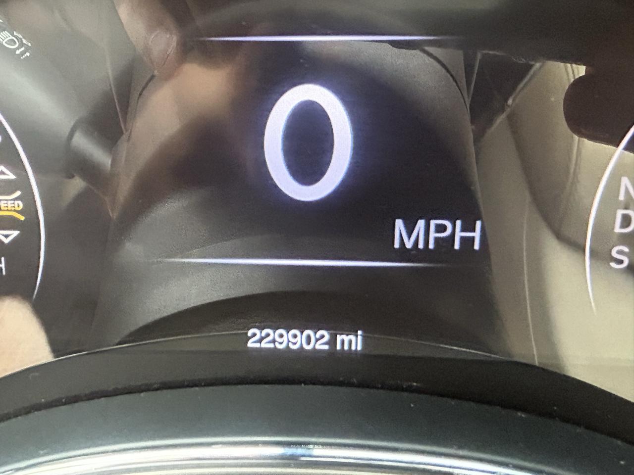 Jeep Grand Cherokee 4WD 4dr Overland 2014