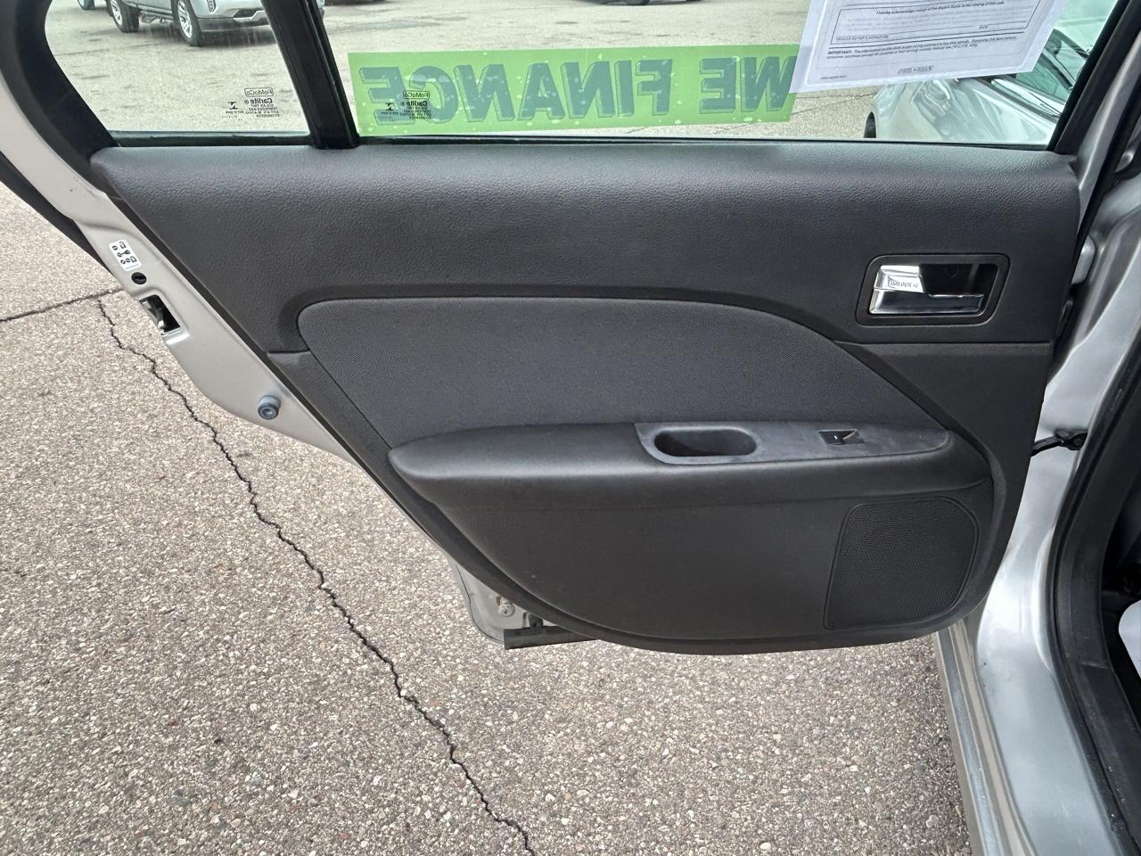 Ford Fusion 4dr Sdn SE FWD 2012