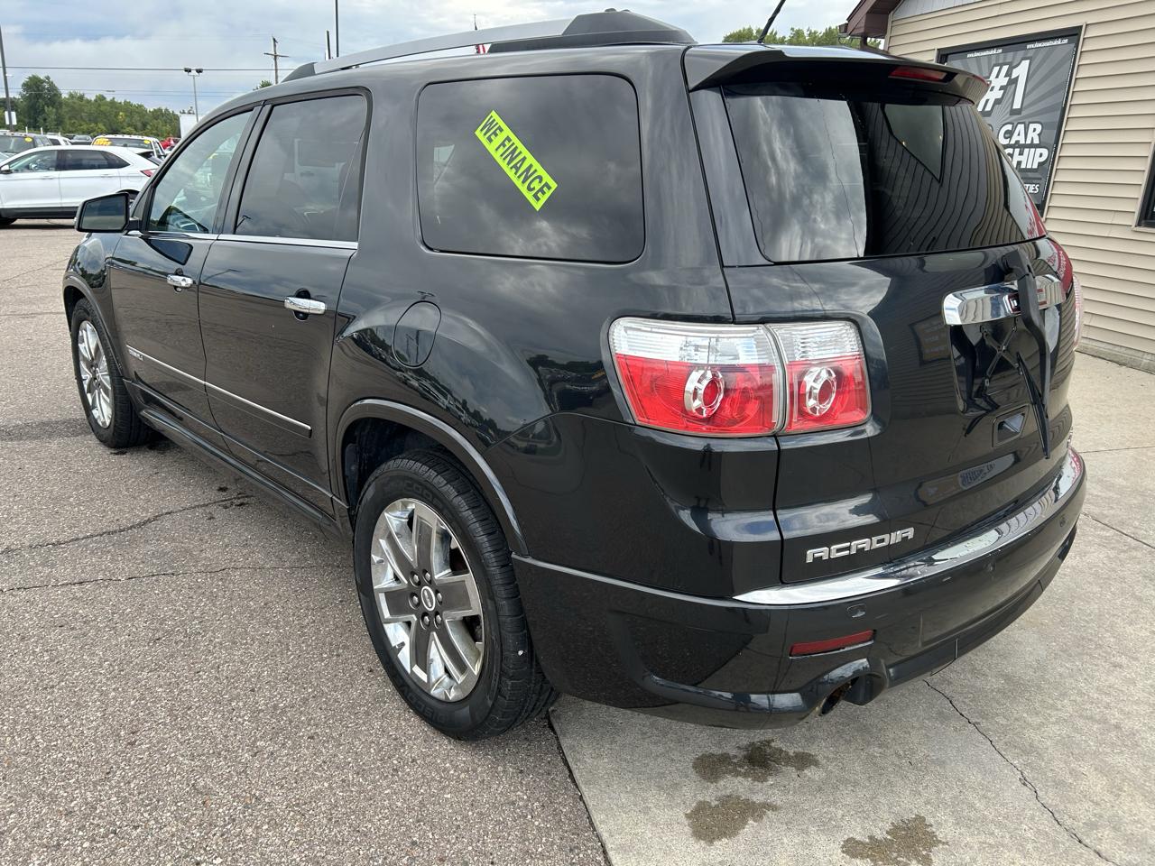 GMC Acadia AWD 4dr Denali 2011