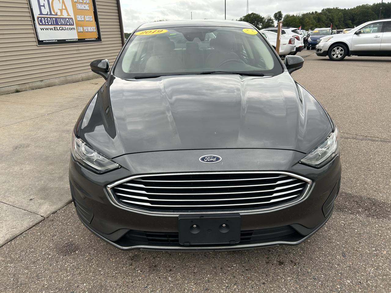 Ford Fusion S FWD 2019