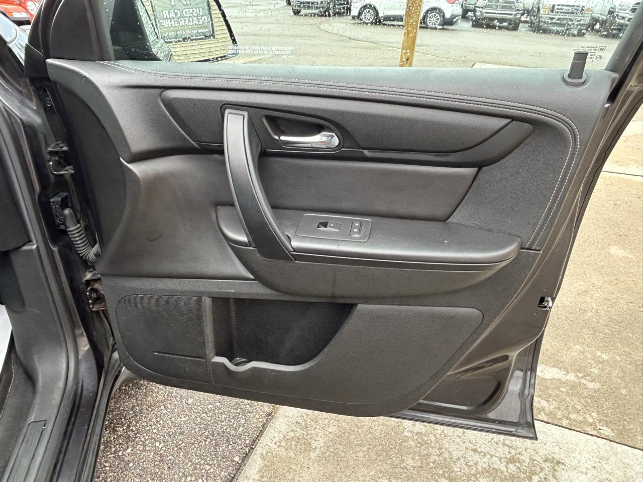 Chevrolet Traverse FWD 4dr LT w/1LT 2017